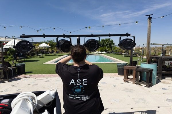 montaje y alquiler de equipos audiovisuales